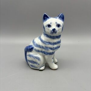 Vintage Hand Painted Cat Figurine Blue And White Porcelain